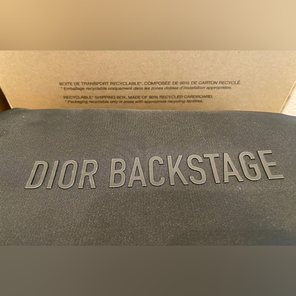 Dior Backstage VIP Luxury Makeup Brush Set Four 4-piece Case & Gift Box - Picture 3 of 13